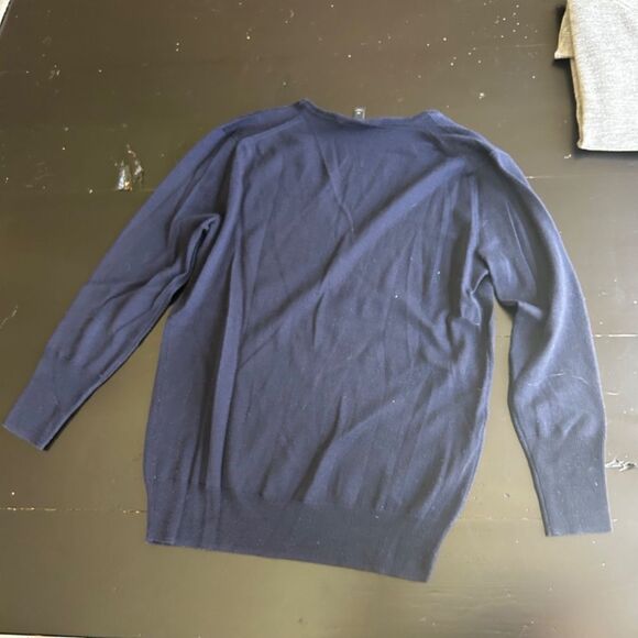 J Crew V-neck Forever sweater - navy - Picture 2 of 5